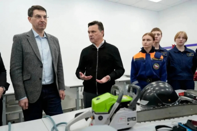 Губернатор Подмосковья и полпред президента посетили Дмитровский техникум с медико-спасательным кластером