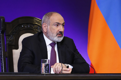 Политолог Жарихин заявил, что Пашинян не надеялся на быстрое принятие в ЕС