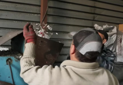 Гори, табак, синим пламенем