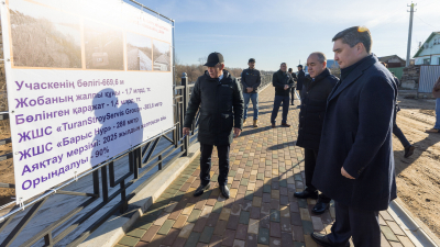 Олжас Бектенов оценил результаты благоустройства и берегоукрепления в Уральске
