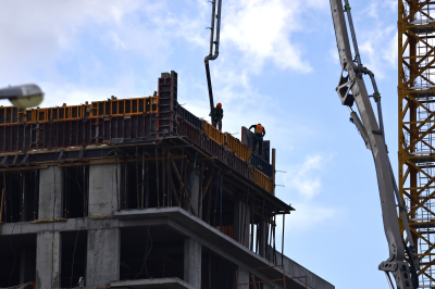 Строительной отрасли катастрофически не хватает кадров, заявил Хуснуллин