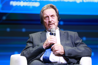 Отец Илона Маска рассказал о быстрой встрече с Путиным