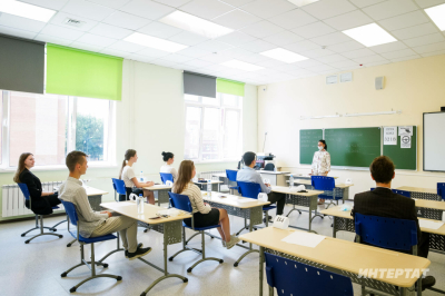 &laquo;Атнасына 10 мең китә&raquo;: Чыгарылыш укучыларын имтиханнарга әзерләү күпмегә төшә?