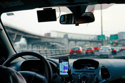 У новых авто двух марок в России снизились цены в июне