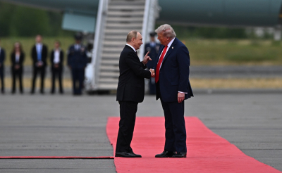 Путин позвонил Трампу и поздравил его с днем рождения