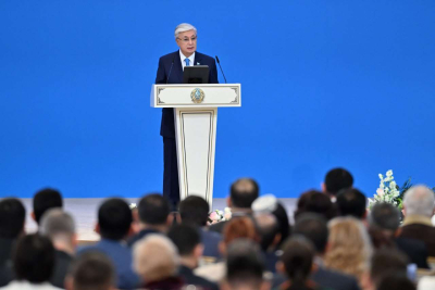 Президент Казахстана подчеркнул важность единства в условиях глобальной нестабильности