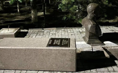 Как памятник задавил насмерть девочку в Атырау. Подробности трагедии