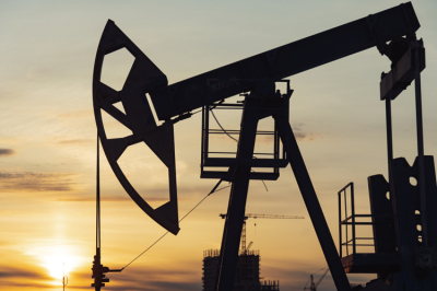 Нефть Brent подешевела до&nbsp;$81 впервые с&nbsp;марта