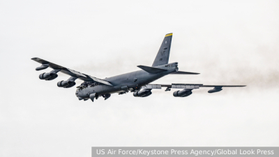 Стратегический бомбардировщик США B-52 потерпел крушение в Калифорнии