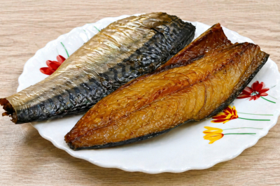Беру 2 скумбрии, натираю &laquo;золотой&raquo; смесью &mdash; и балык готов: к картошечке или на бутерброд, бесподобная рыба