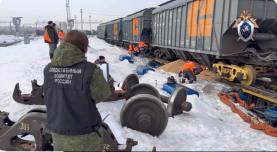 На станции Юдино в Казани с рельсов сошли три вагона с зерном