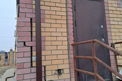 Разрушающиеся дома в Талгайране довели до уголовного дела