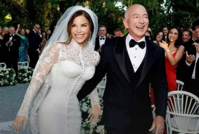 61-летний основатель Amazon устроил свадьбу века