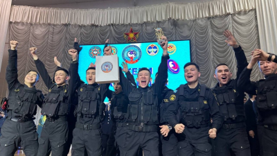 Сцена вместо плаца: военные вузы Алматы раскрылись в жанре юмора