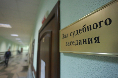 Учителя физкультуры в Казани осудят за ученицу, чуть не утонувшую в бассейне