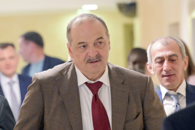 &laquo;Выходи один на один&raquo;: глава Дагестана ответил на слухи о своей отставке