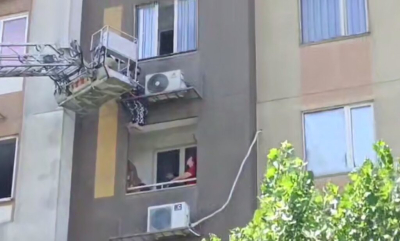 Повисшую на окне пятого этажа женщину спасли в Алматы