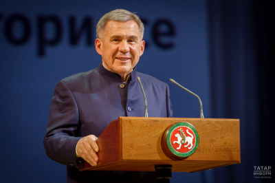 Праздник, знаменующий торжество веры: Минниханов поздравил татарстанцев с Ураза-байрамом