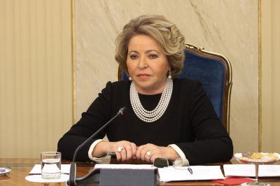 Матвиенко предложила создать &laquo;Клуб миллионеров&raquo; для помощи многодетным семьям
