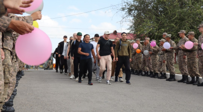 Осенний призыв: новобранцы прибыли в механизированную бригаду Шымкента