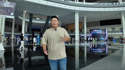 Поставщик машин из Китая показал новинки автосалона в Чэнду