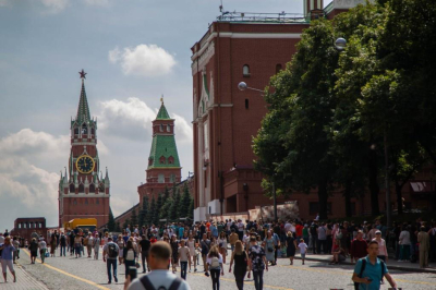 Московский Кремль закроют для посетителей в День Победы