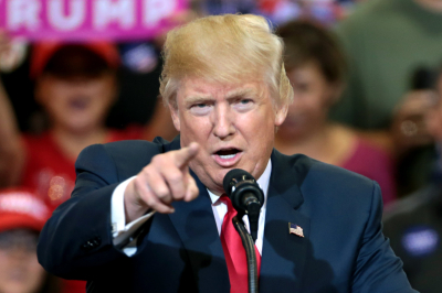 Трамп отчитал Хегсета из-за решения приостановить переброску военных в Польшу